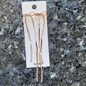 NWT - long bow - gold earrings - express- New Years Eve